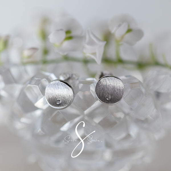 Shallow - Stud Earring