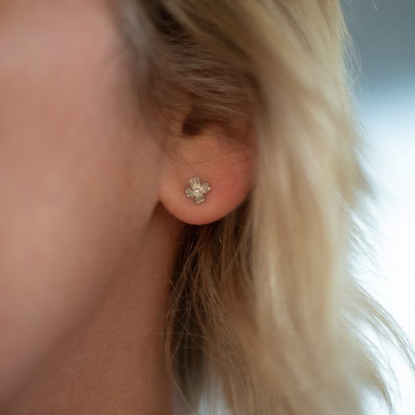 Pretty Petal - Stud earring