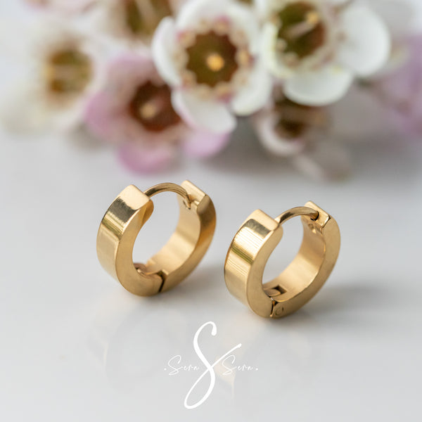 Lucid - Huggie earring