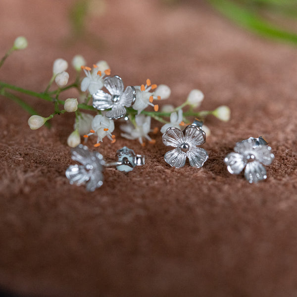 Pretty Petal - Stud earring