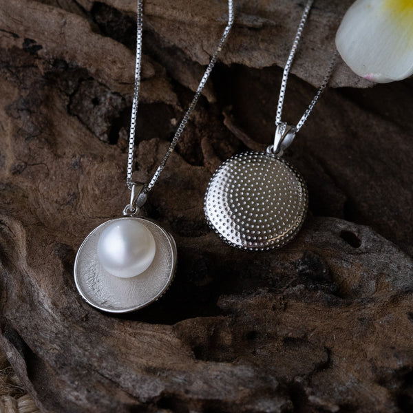 sera sera -jewellery- Akoya necklace - shimmer in silver collection