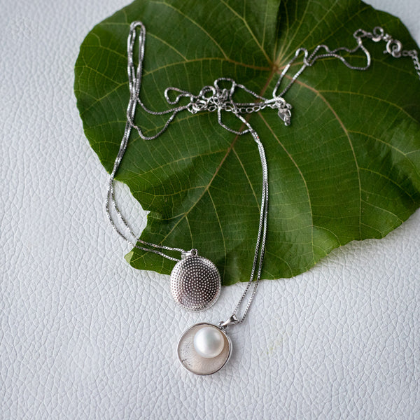 sera sera -jewellery- Akoya necklace - shimmer in silver collection