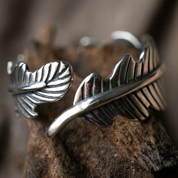 Kitchi - Leaf Ring