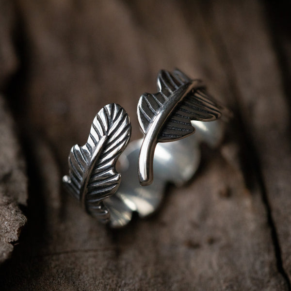Kitchi - Leaf Ring