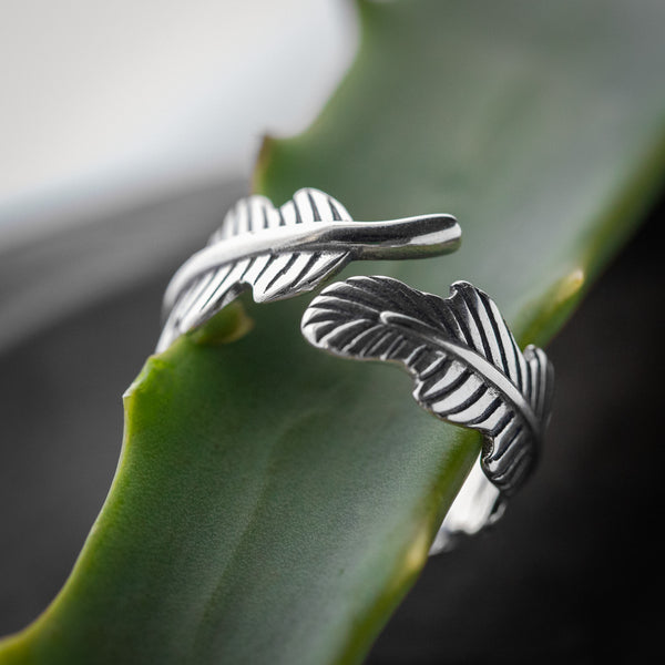 Kitchi - Leaf Ring